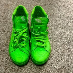 Vans Green High-Top Sneakers Vibrant Style